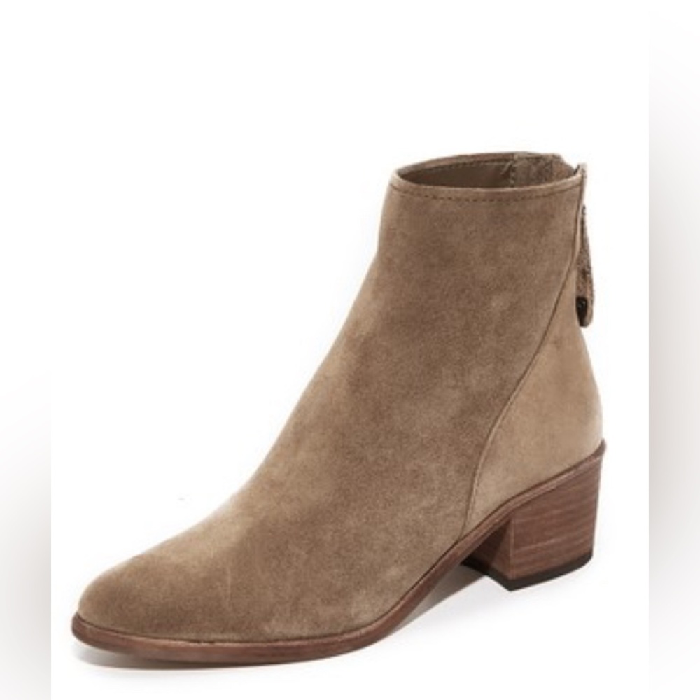Dolce Vita Cassius Ankle Bootie